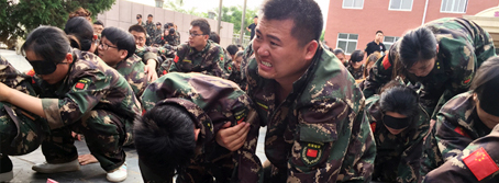 學會感恩，感恩父母給我生命，感恩公司給我平臺！